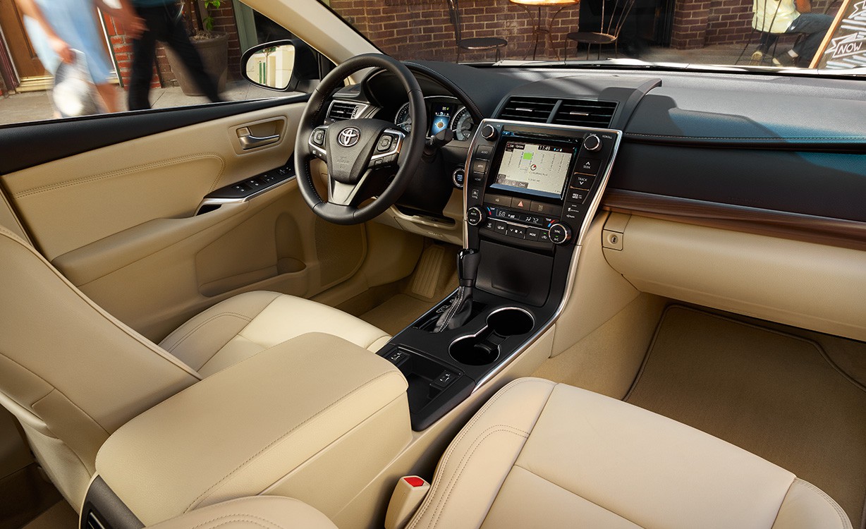 interior parts of toyota Camry model 2016